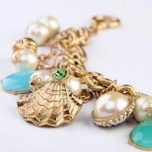 Sea Shell And Faux Pearls Pendant Bracelet